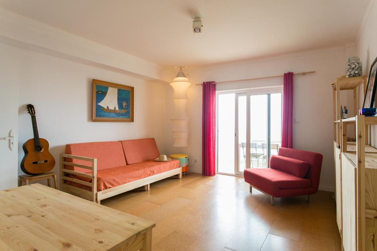Maresia - Beachfront Peniche Apartment Bagian luar foto